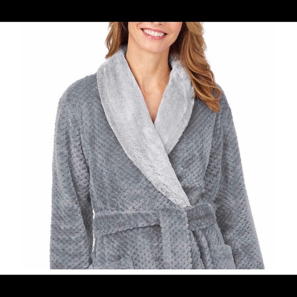 Carole Hochman ladies soft plush long warm Robe - Picture 6 of 12